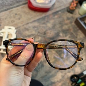 Quay blue print blue light tortoise glasses